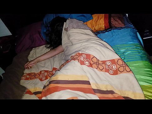 ❤️ Stepson berači svojo mlado mačeho, medtem ko ona spi. ❤❌ Porno na sl.tukifporno.ru
